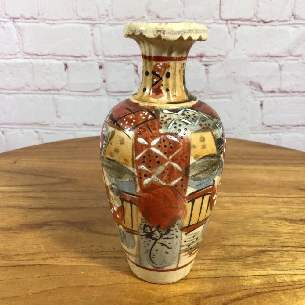 Vintage Hand Painted Japanese Satsuma Earthenware Vase